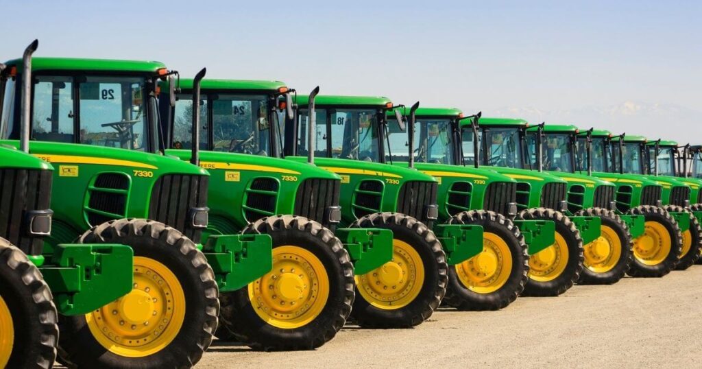 John Deere tractors (Canva)