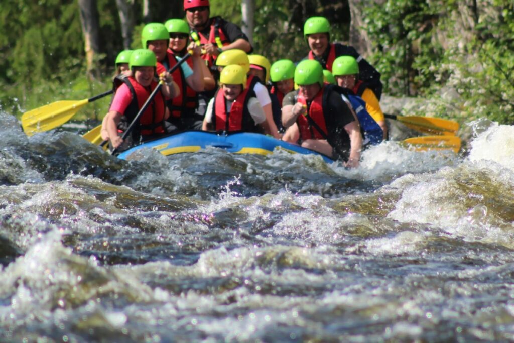 folks rafting